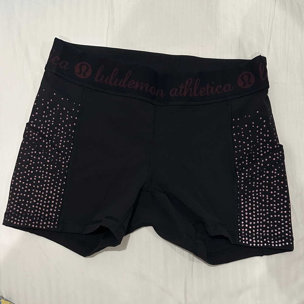 LIKE NEW LULULEMON BLACK PINK SHORTS (WOMENS)